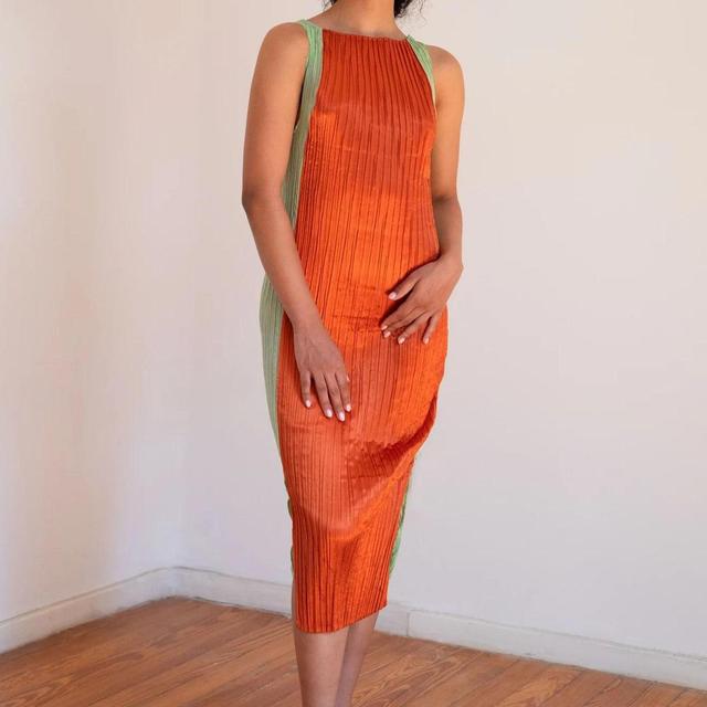 Contorno Dress in Rust/Green Product Image