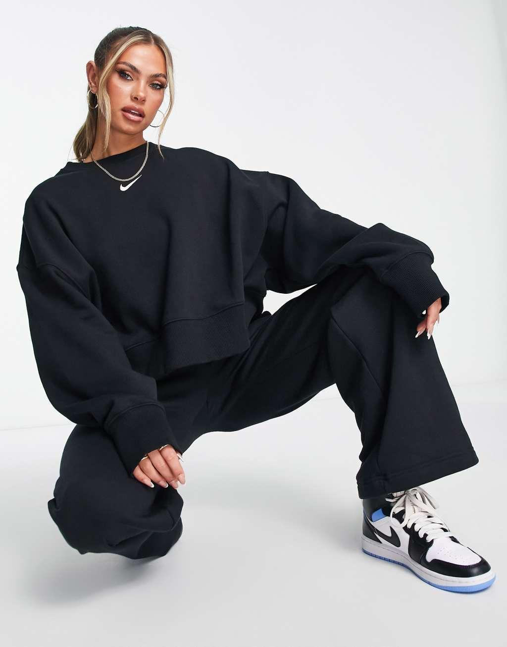 Women's Nike Sportswear Phoenix Fleece Over-Oversized Crew-Neck Sweatshirt Product Image