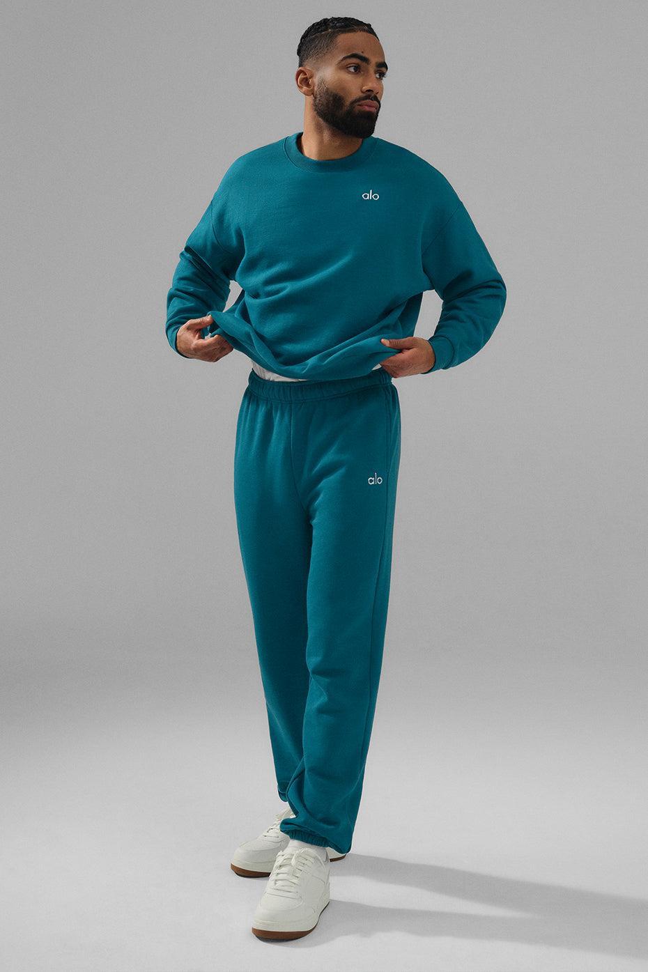 Accolade Crew Neck Pullover - Oceanic Teal Male Product Image