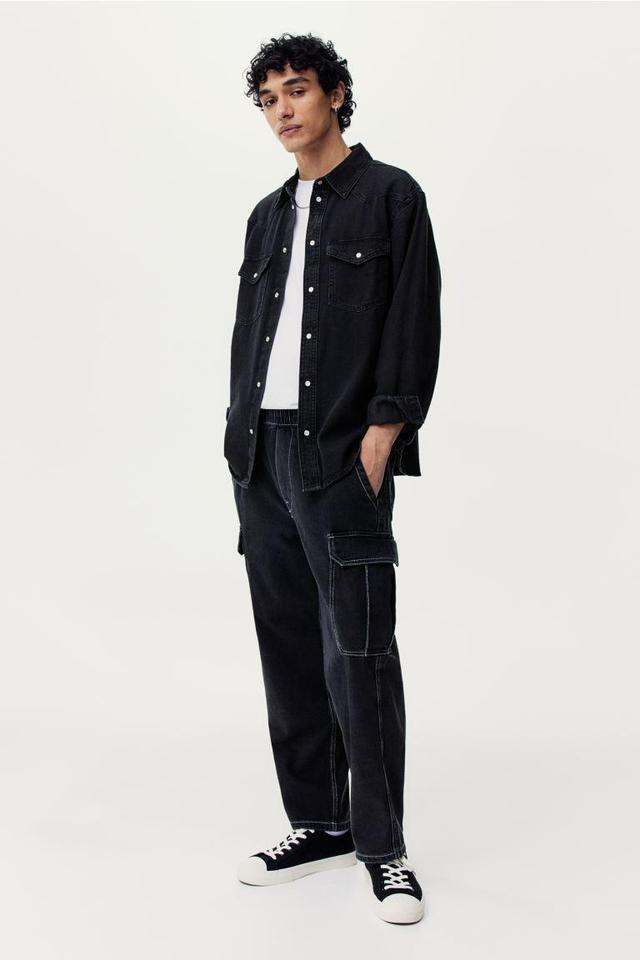 H & M - Loose Cargo Denim Joggers - Black Product Image