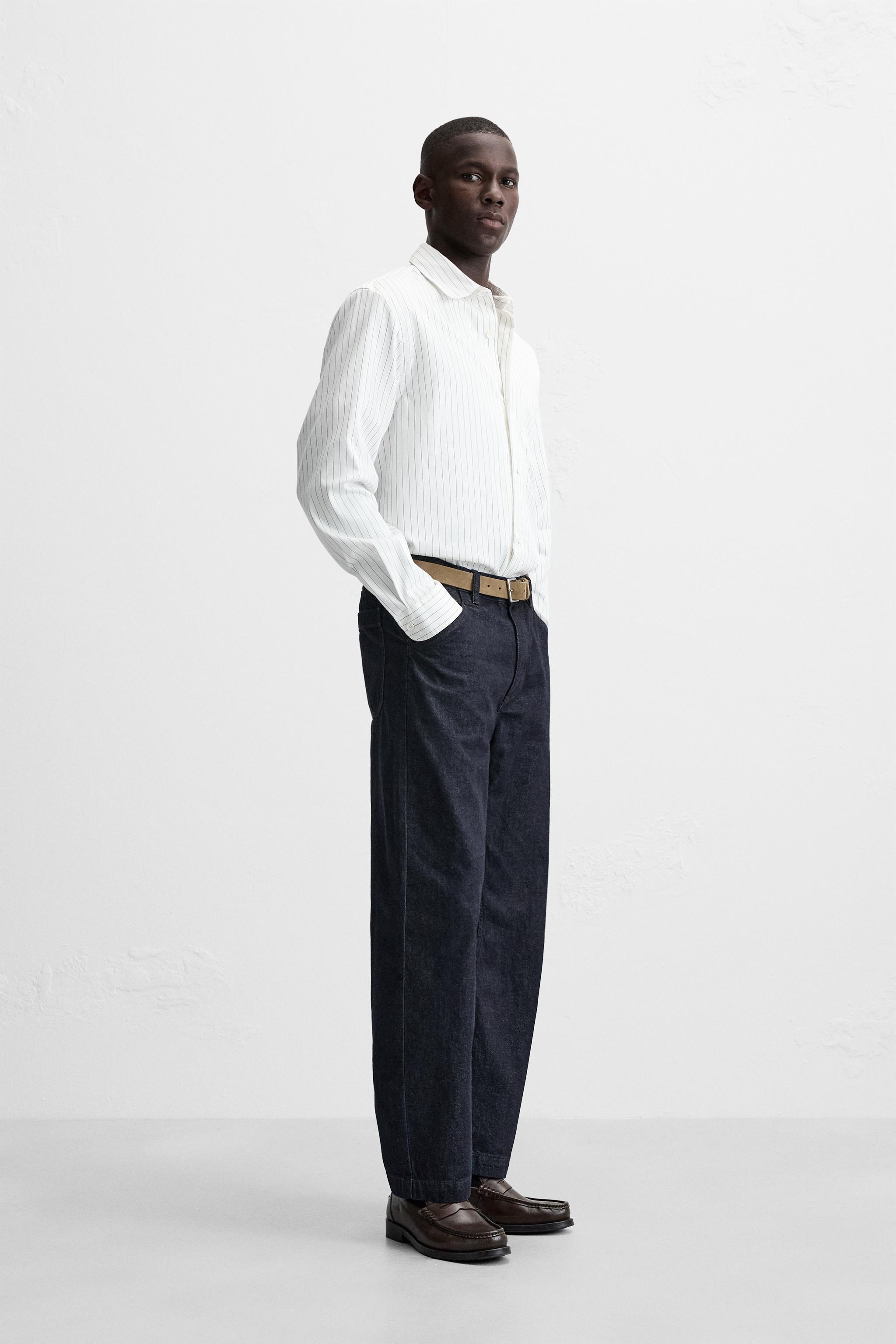 RELAXED FIT STRAIGHT LEG JEANS Product Image