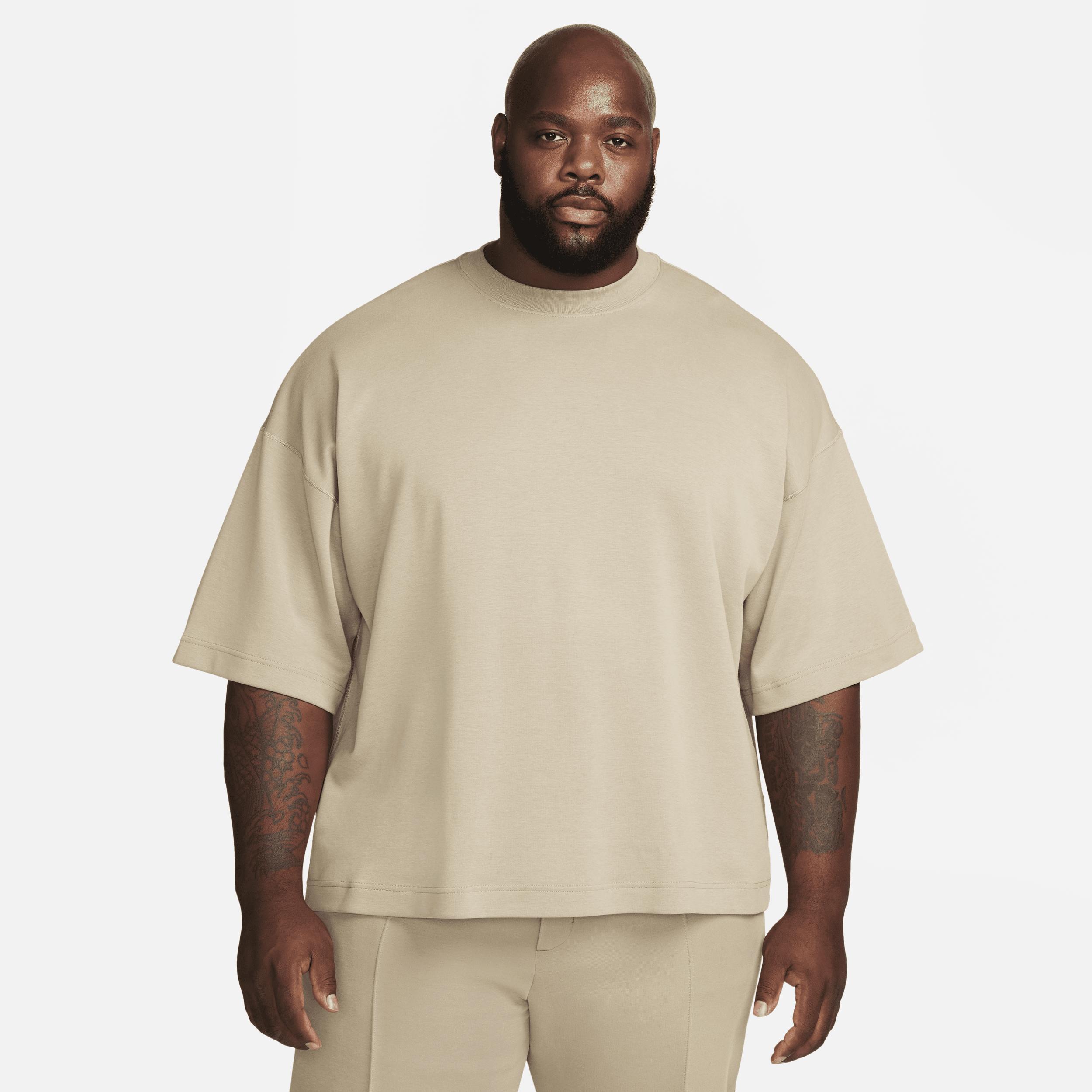 Men's Nike Sportswear Tech Fleece Reimagined Oversized Short-Sleeve Sweatshirt Product Image