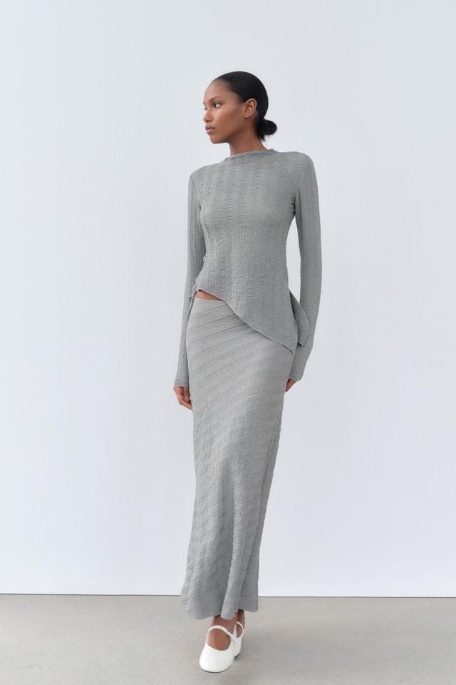 ASYMMETRIC TEXTURED TOP Product Image