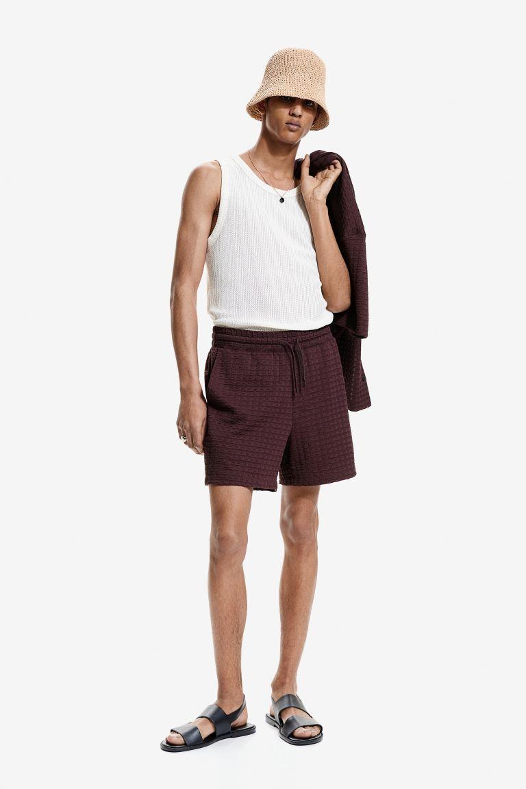 Regular Fit Textured Sweatshorts Product Image