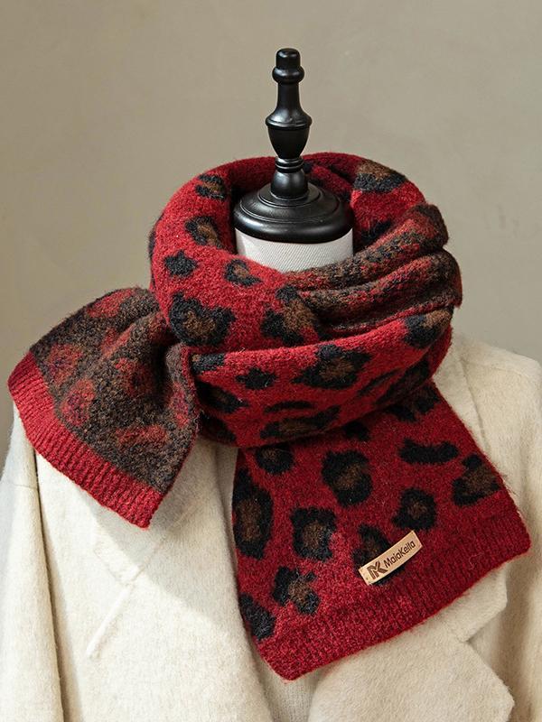 Keep Warm Leopard Scarf Product Image