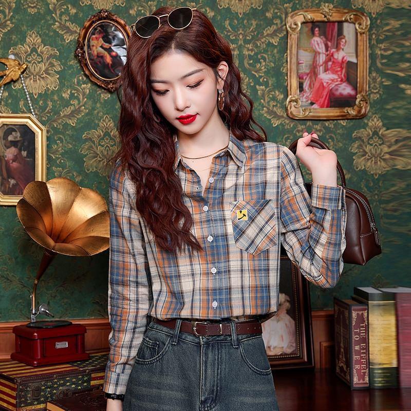 Long-Sleeve Plaid Embroidered Button-Up Shirt Product Image