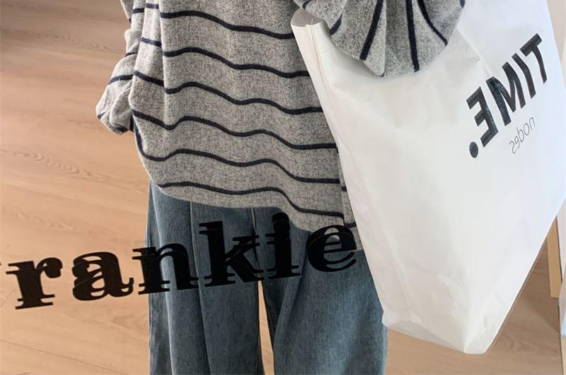 Long-Sleeve Crew Neck Striped T-Shirt Product Image