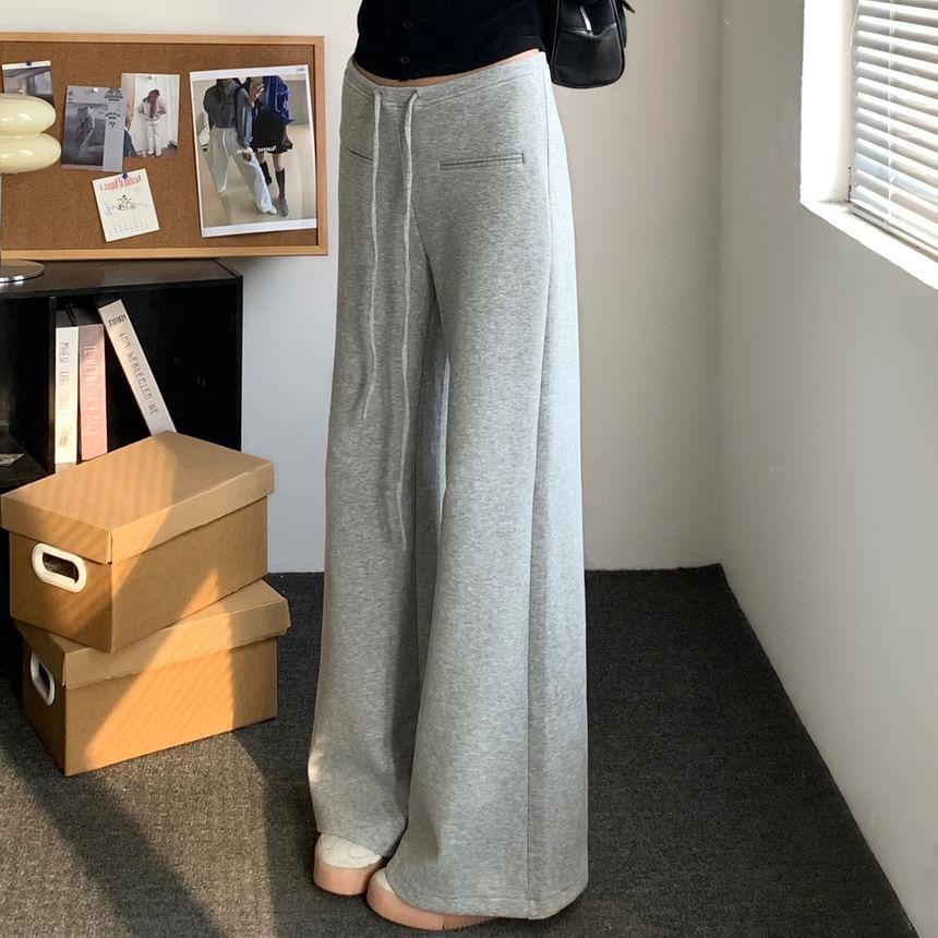 Drawstring Waist Plain Wide Leg Sweatpants Product Image