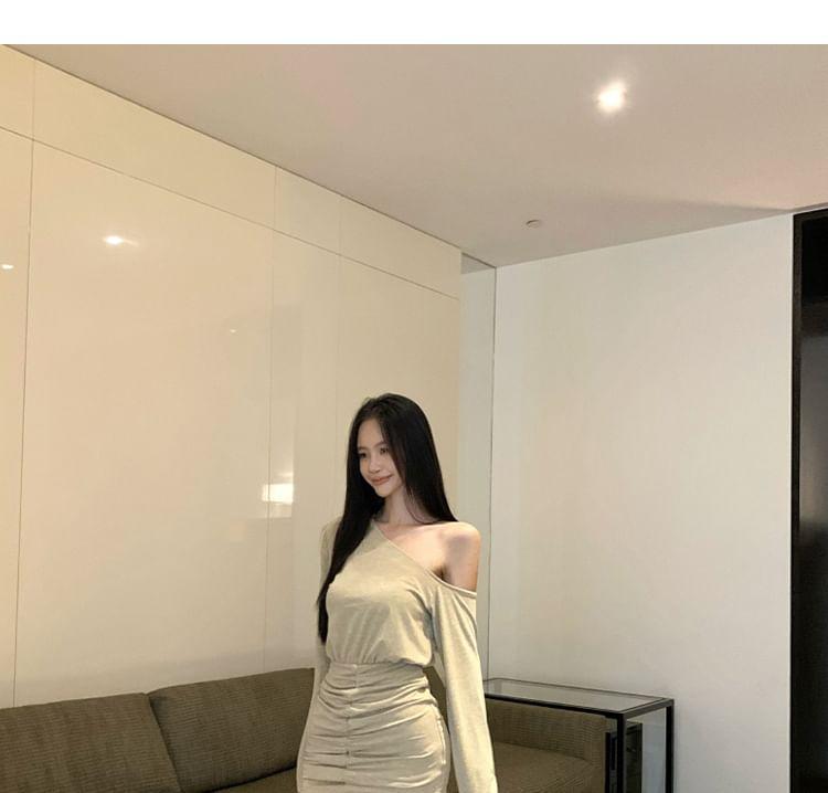 One Shoulder Long Sleeve Plain Ruched Bodycon Mini Dress Product Image