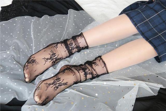 Lace Socks Product Image