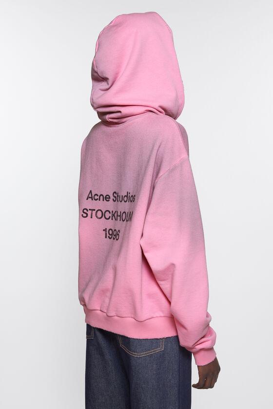 Logo hooded sweater Product Image