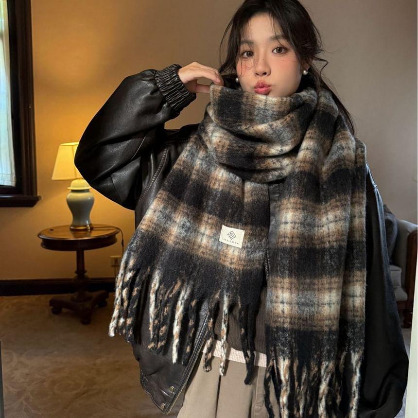 Plaid Fringed Trim Scarf Product Image