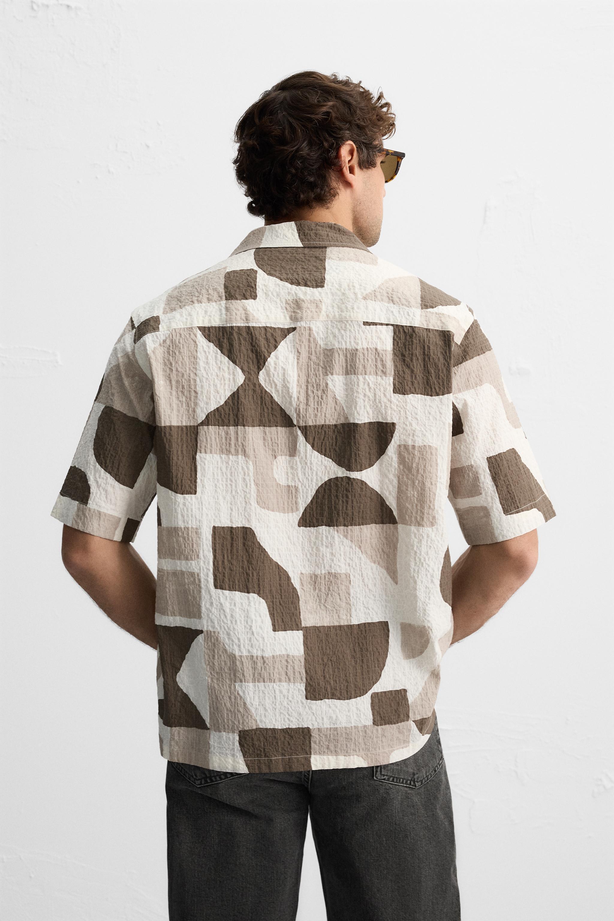 GEOMETRIC PRINT SHIRT Product Image