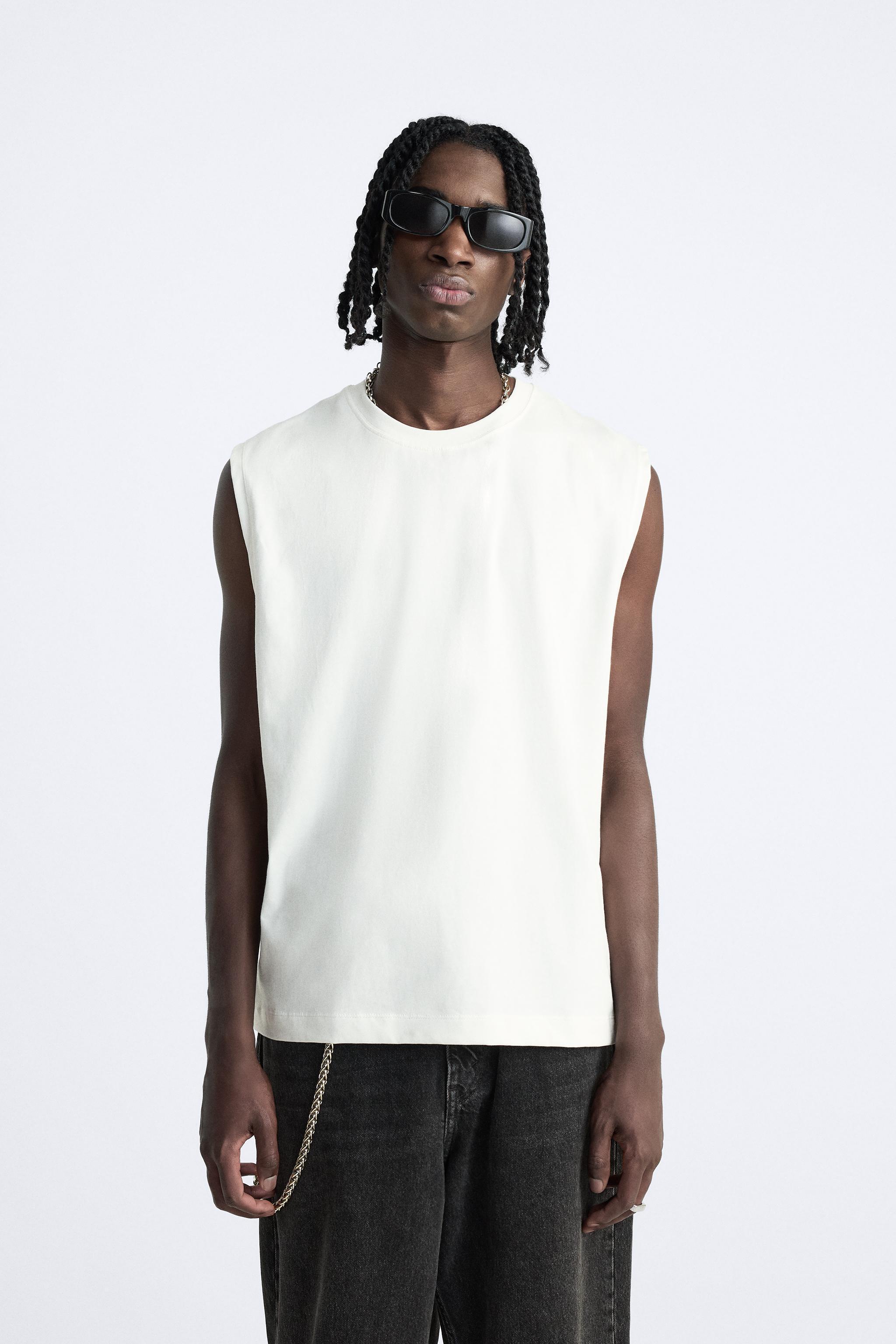 SLEEVELESS TOP Product Image