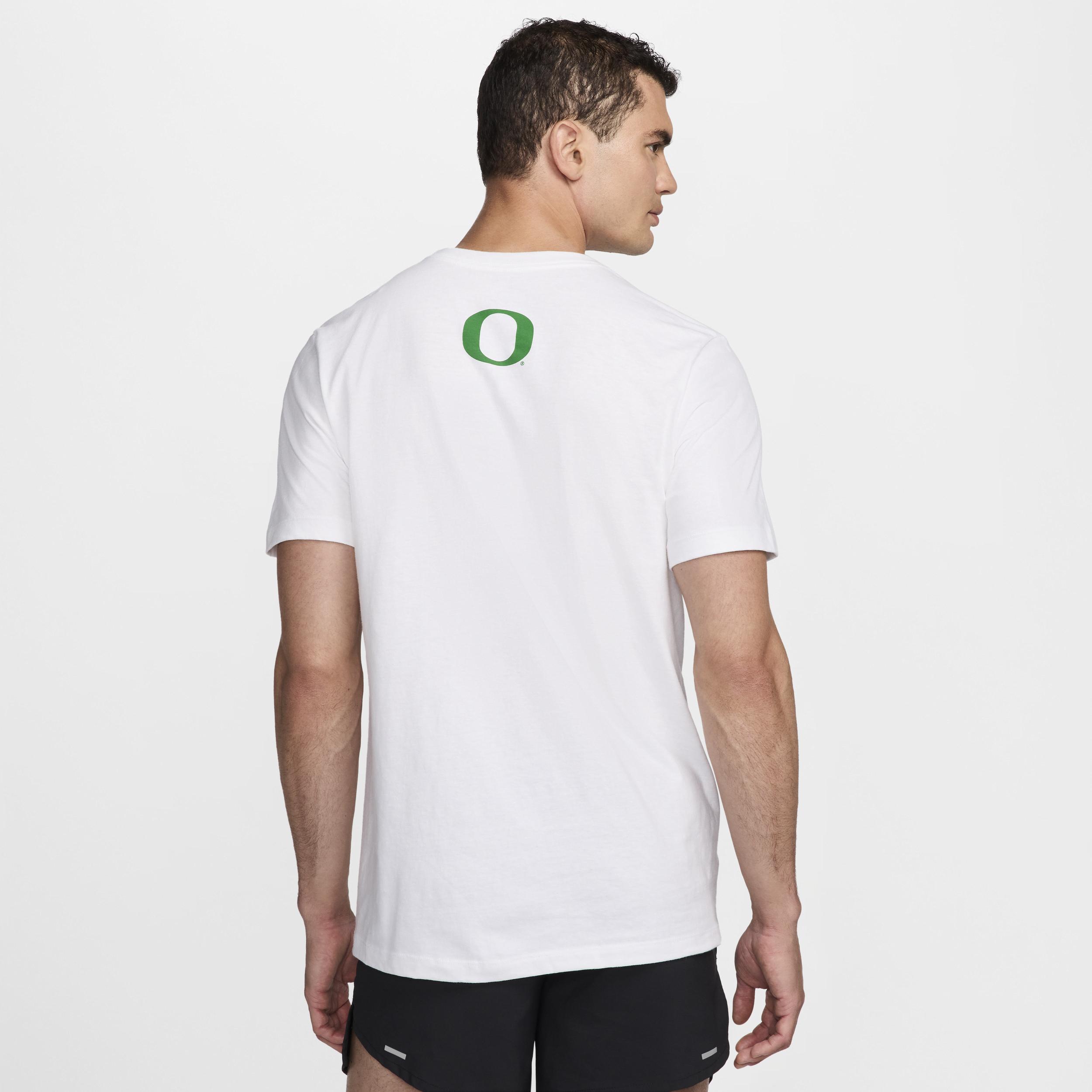 Nike Men's T-Shirt Product Image