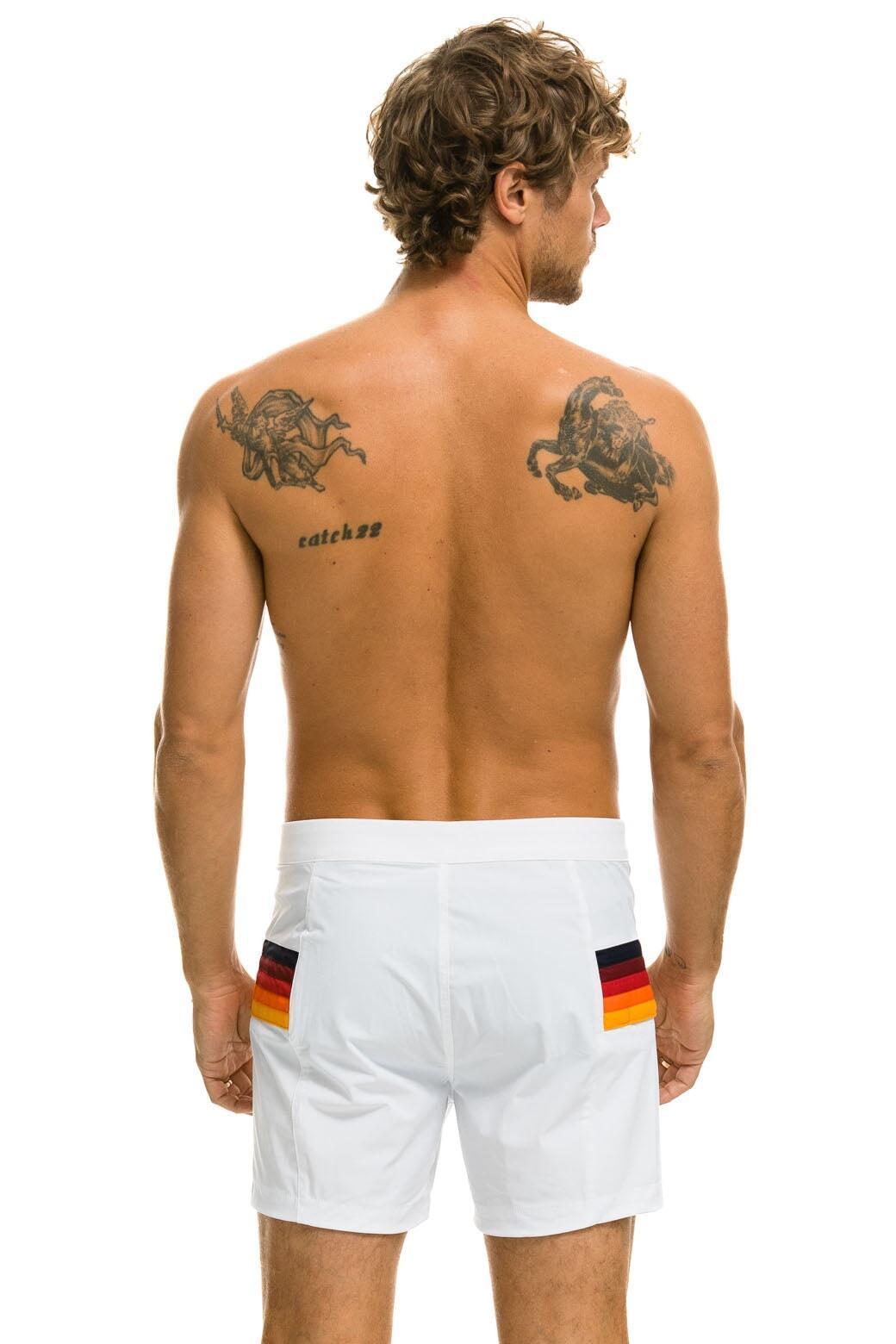 MEN'S HORIZONTAL 5 STRIPE FLEX SHORTS - WHITE Male Product Image