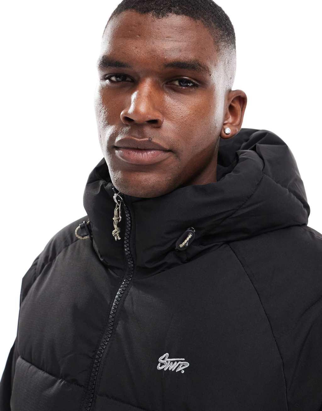  Pull&Bear puffer jacket with hood in black Product Image