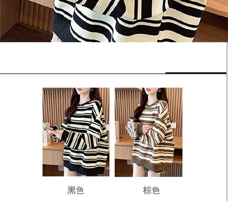 Round Neck Striped Oversized Sweatshirt Product Image