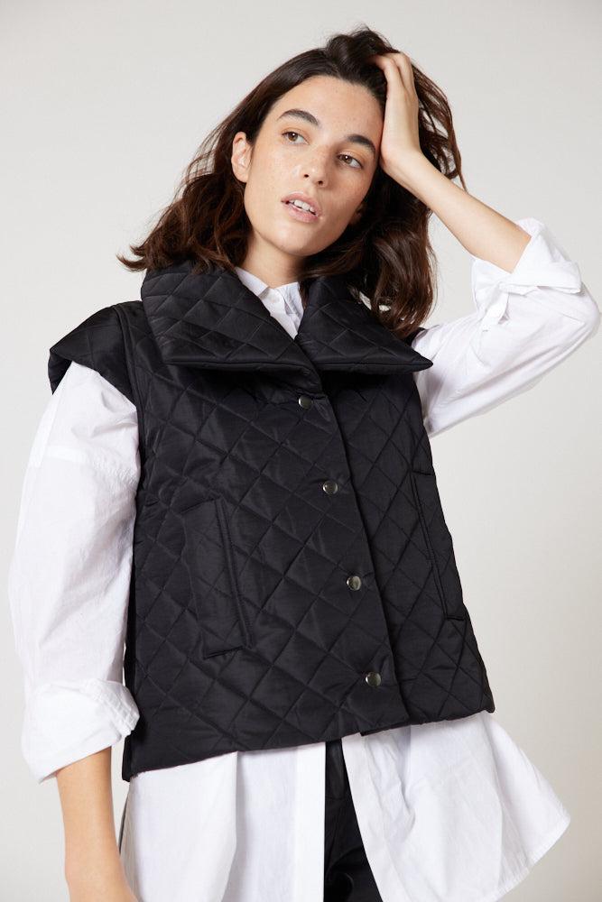 Summit Quilted Vest Product Image