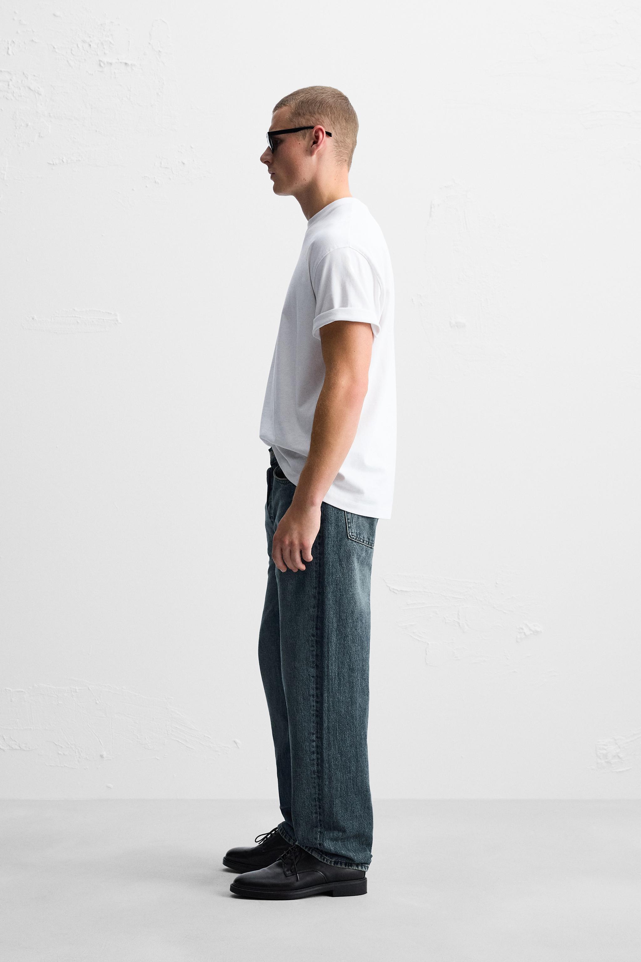 STRAIGHT FIT JEANS Product Image