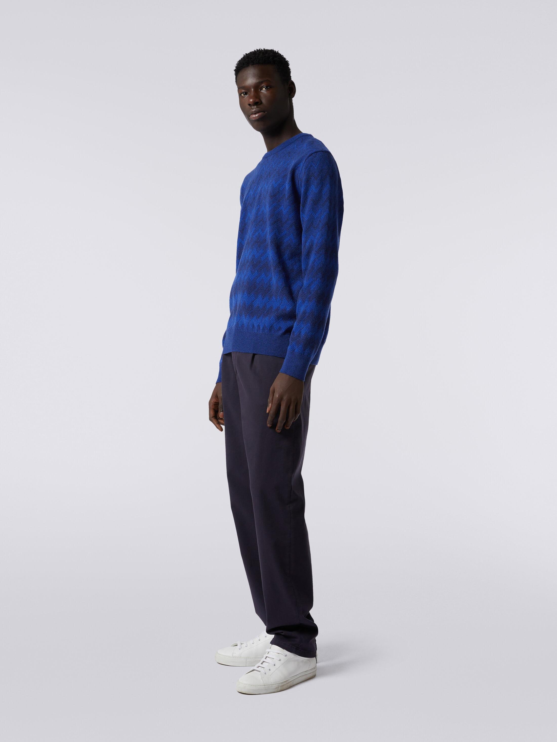 Cashmere crew-neck sweater with zigzags Product Image