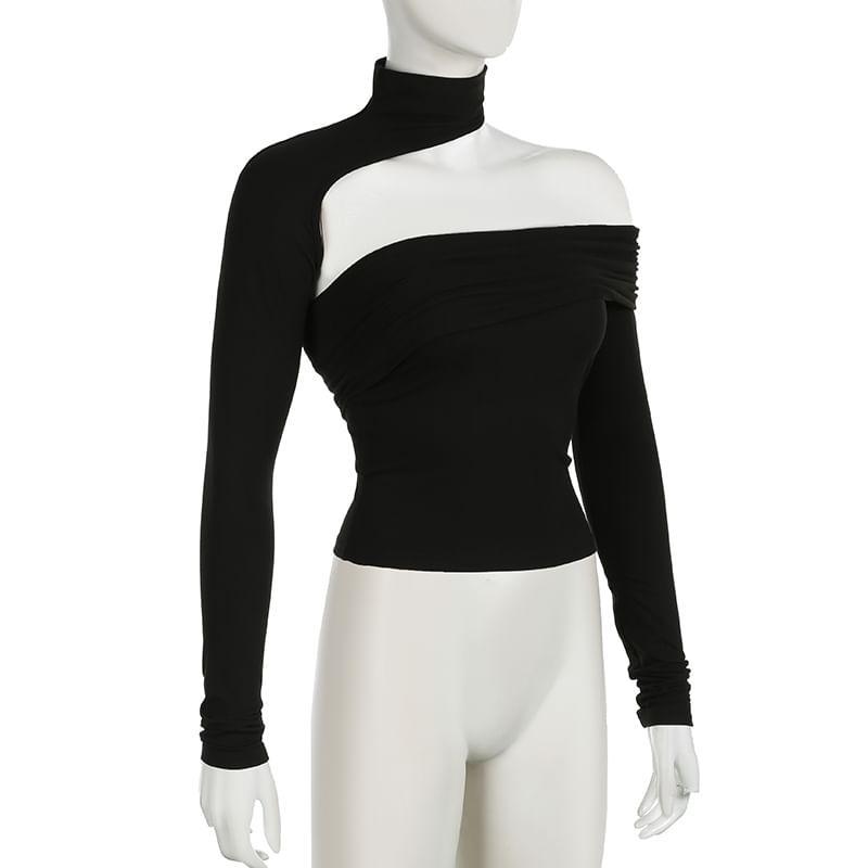 Long-Sleeve Mock Neck Plain Asymmetrical Cutout Crop Slim Fit T-Shirt Product Image