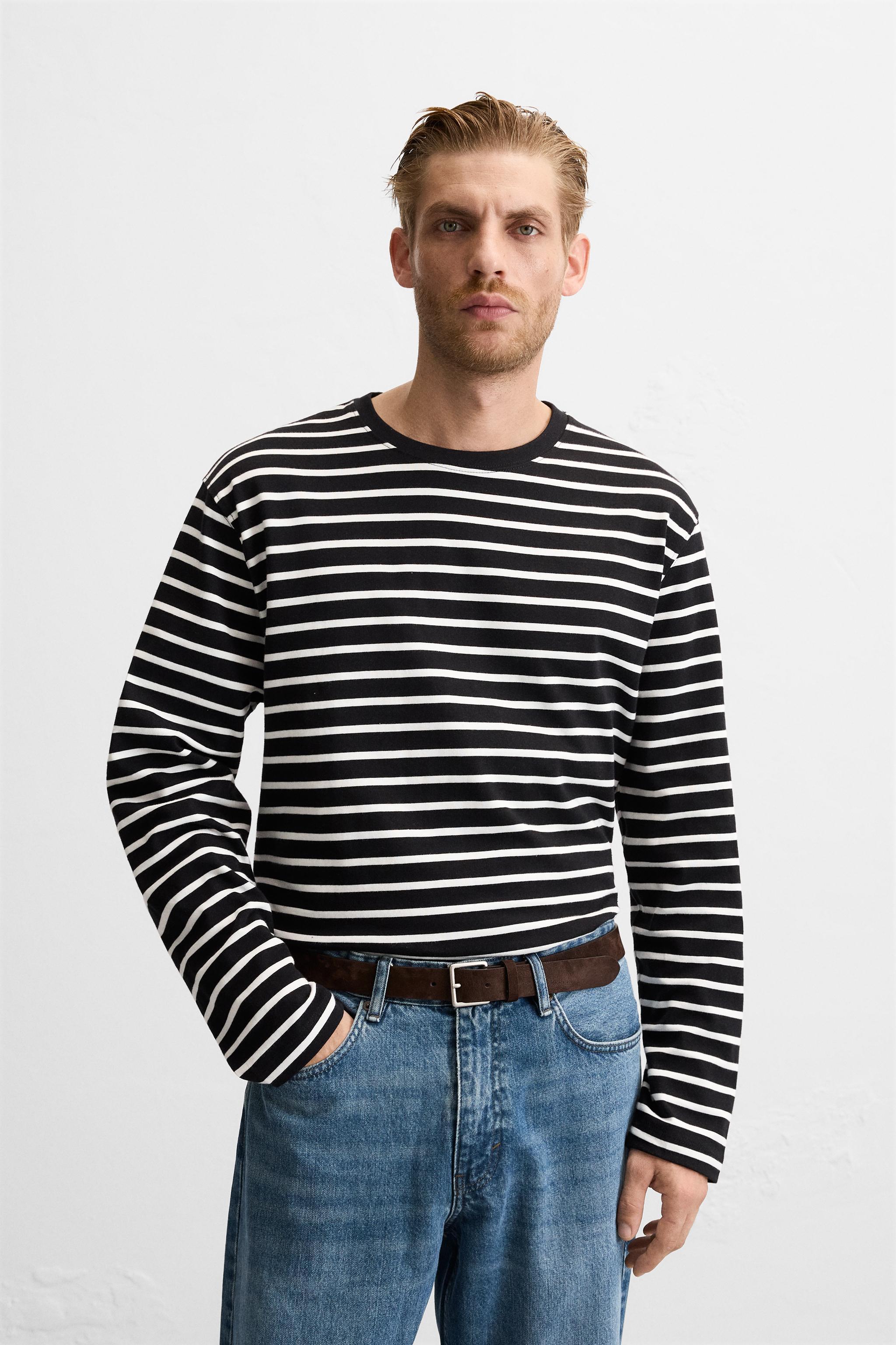 STRIPED T-SHIRT Product Image