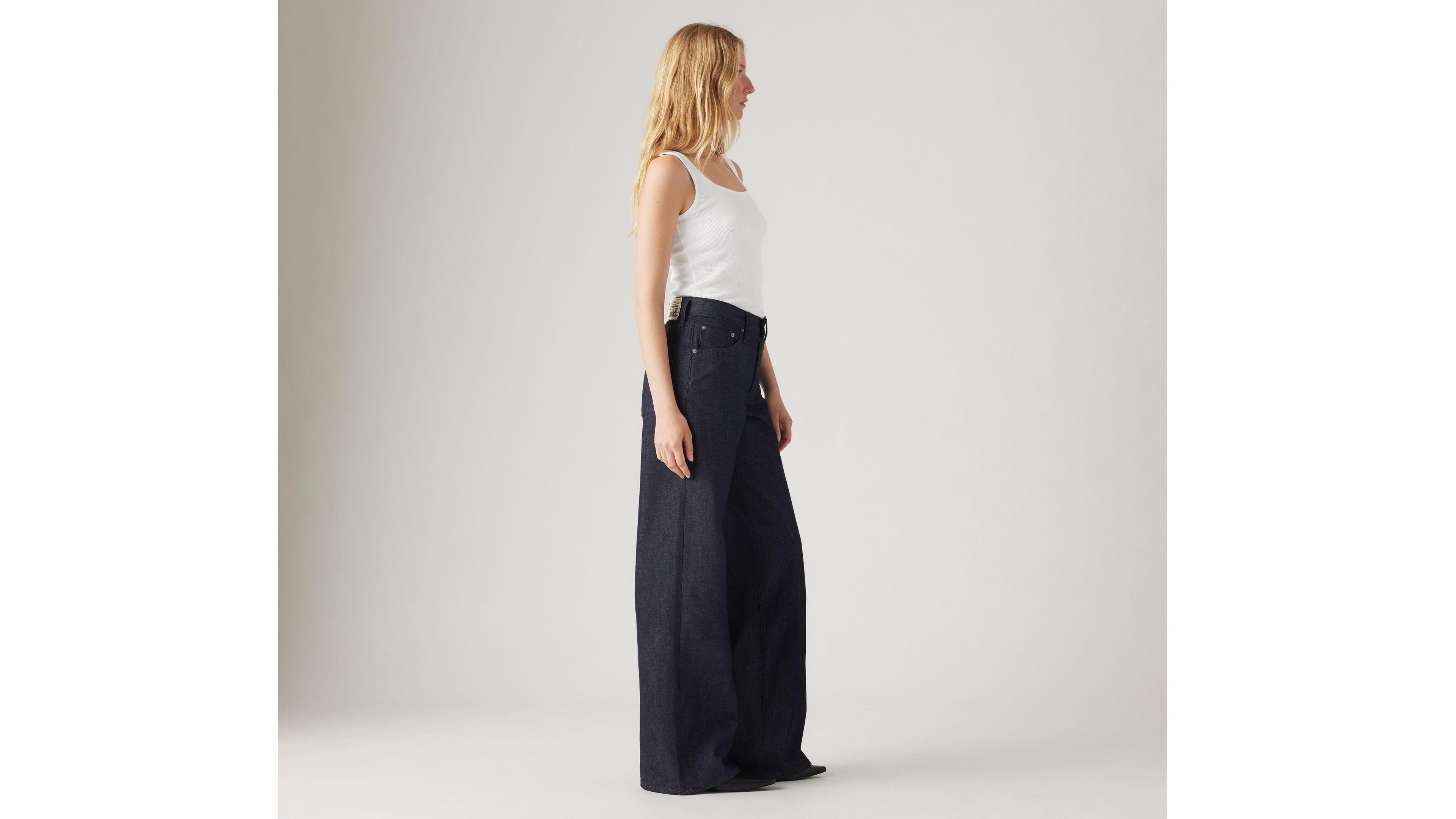 Levi's® WellThread® Women's XL Straight Pants Product Image