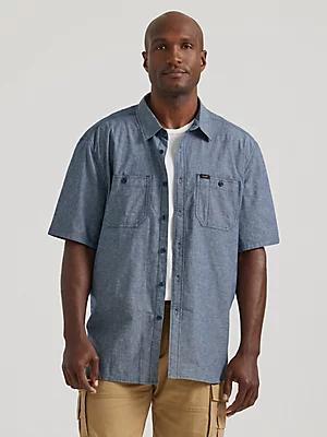 Men's Extreme Motion Short Sleeve Utility Workshirt | Men's Tops | Lee® Product Image