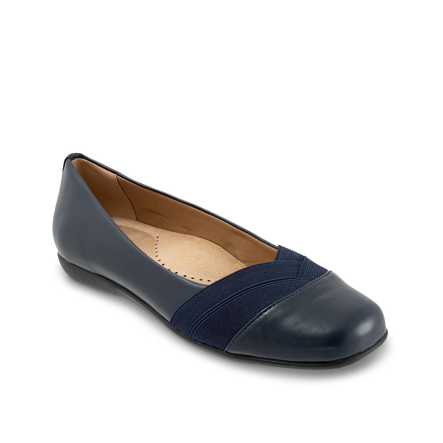 Trotters Stella Flat Product Image