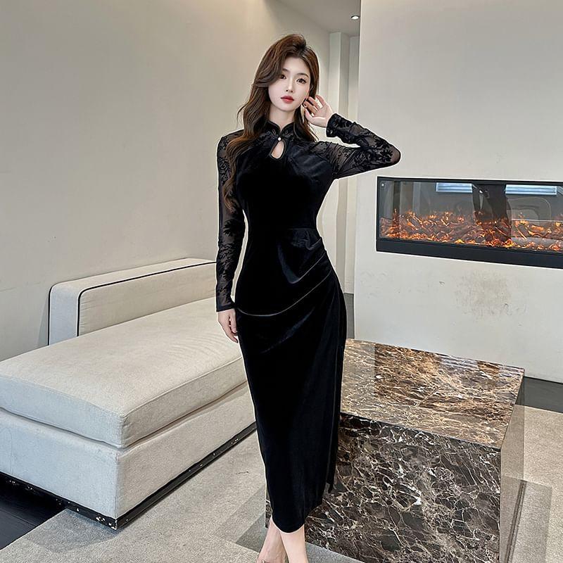 Long-Sleeve Mandarin Collar Floral Patterned Keyhole Mesh Panel Velvet Midi Sheath Dress Product Image