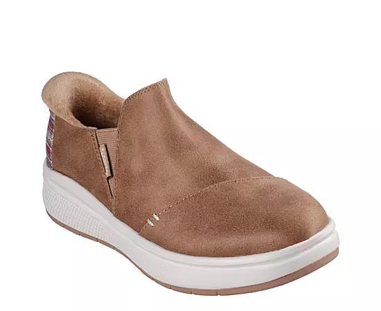 Skechers Womens Slip-Ins Skip Cute Wave Stay Snug Sneaker Product Image