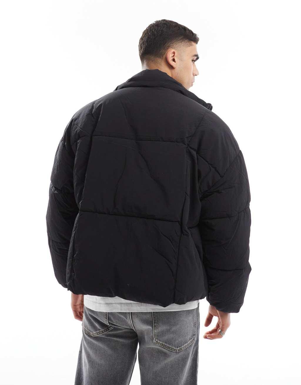 Pull&Bear puffer jacket in black Product Image