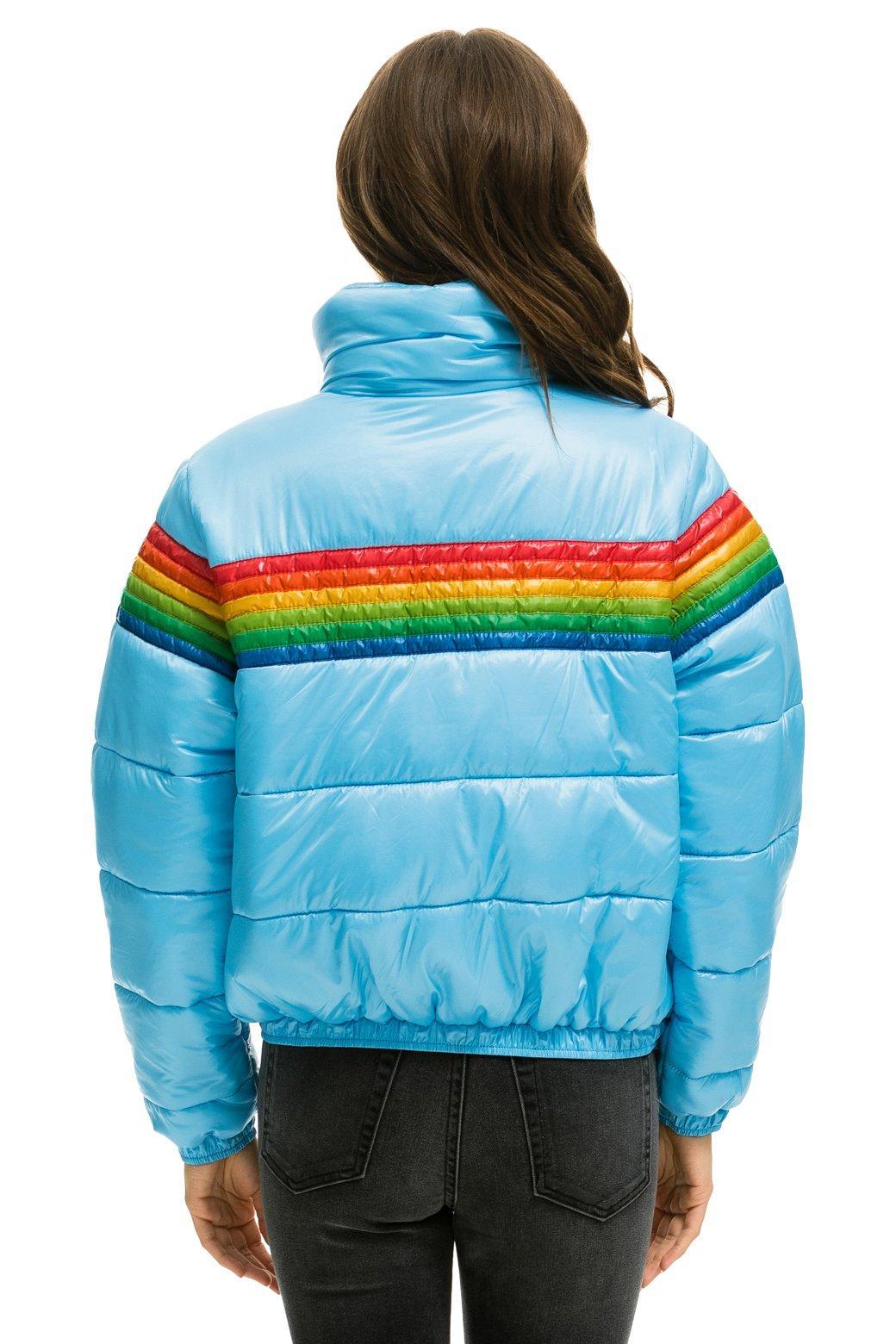 6 STRIPE LUXE APRES PUFFER JACKET - GLOSSY SKY Female Product Image