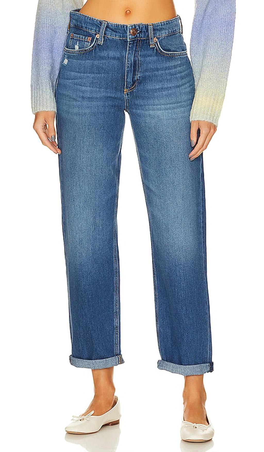 Dre Low-rise Baggy Boyfriend Jeans In Blue Product Image