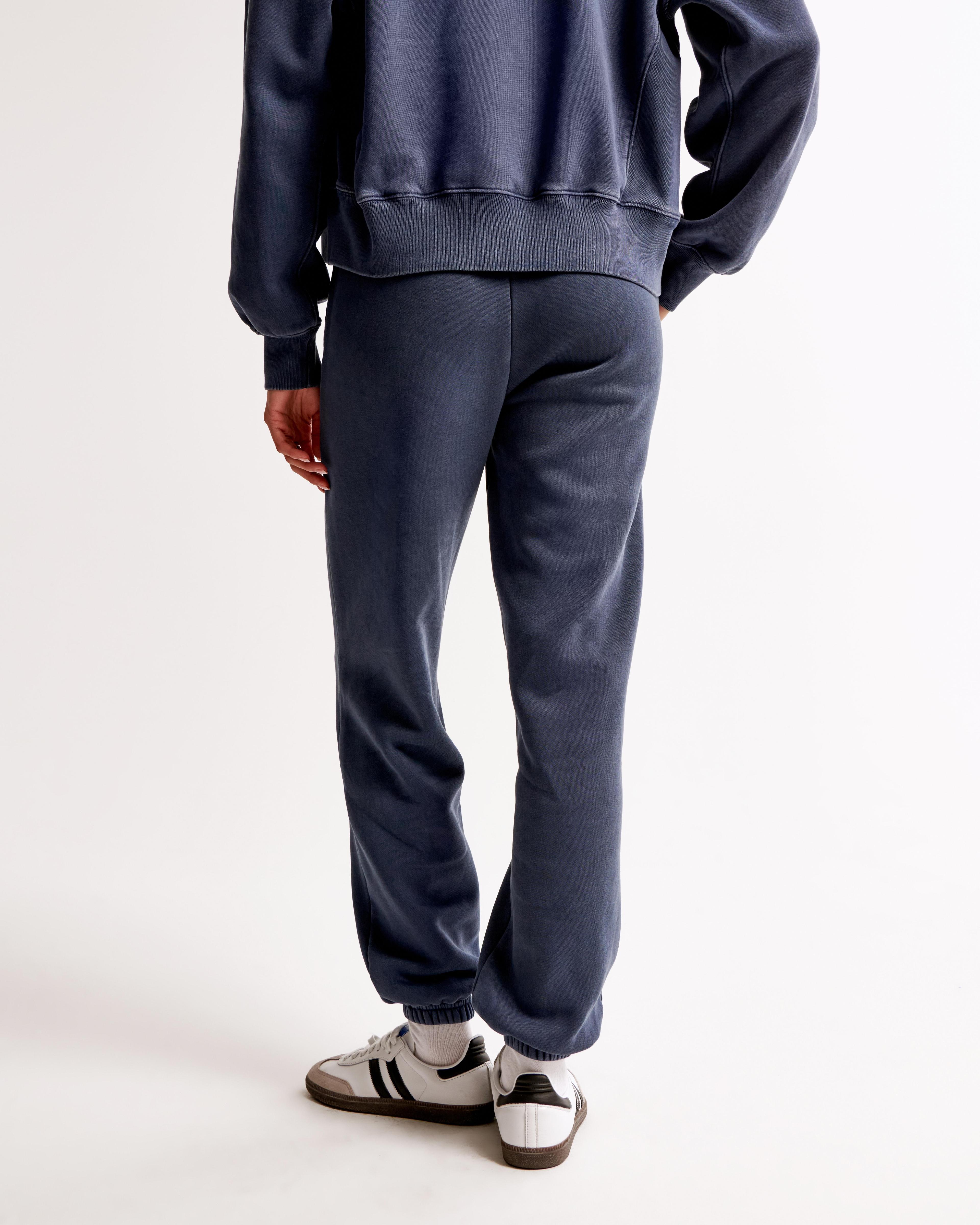 Essential Sunday Sweatpant Product Image