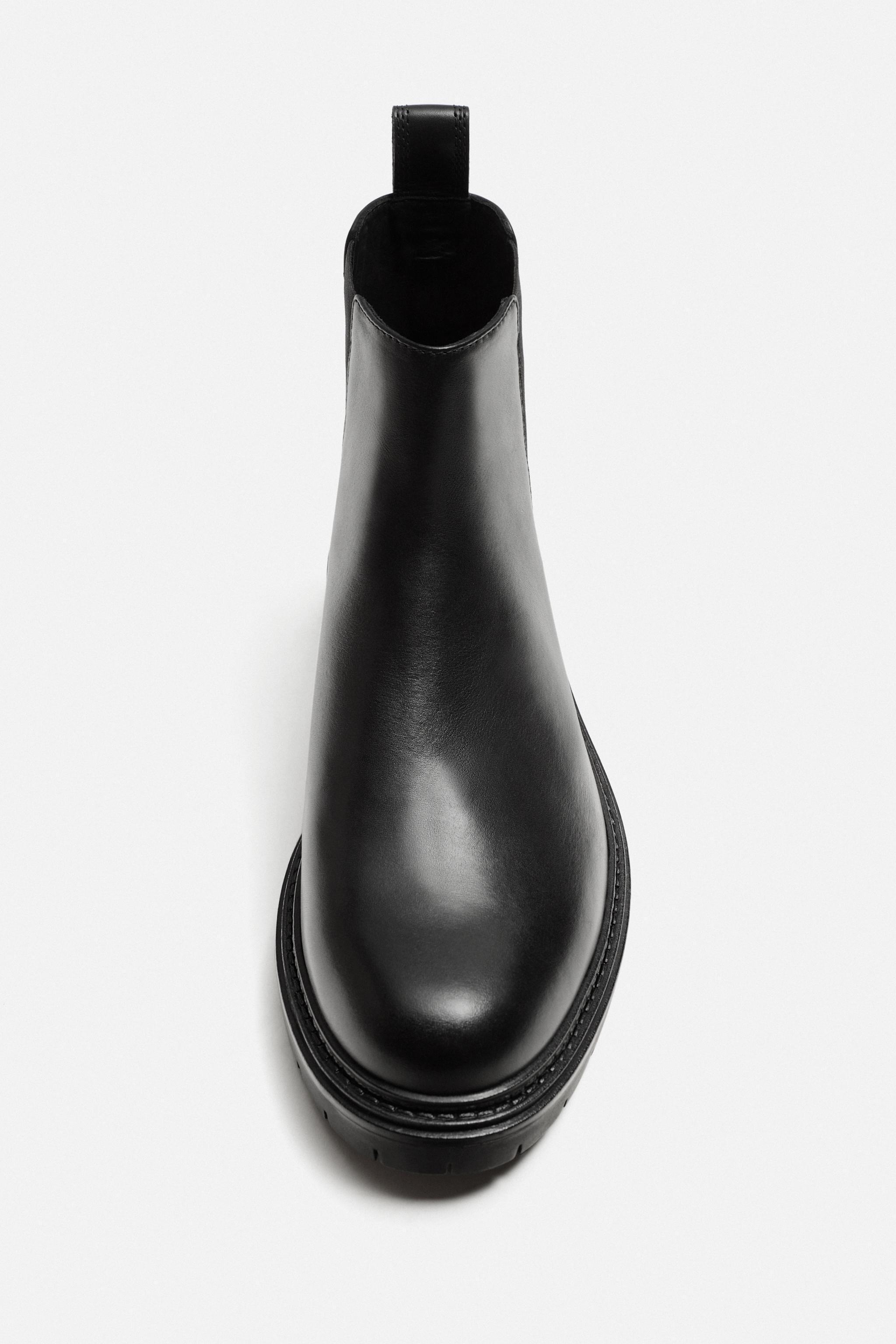 CHELSEA BOOTS Product Image