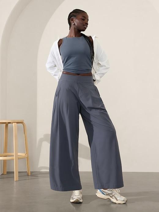 Brooklyn Heights High Rise Pleated Wide Leg Pant Product Image