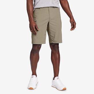 Men's Rainier Shorts Product Image