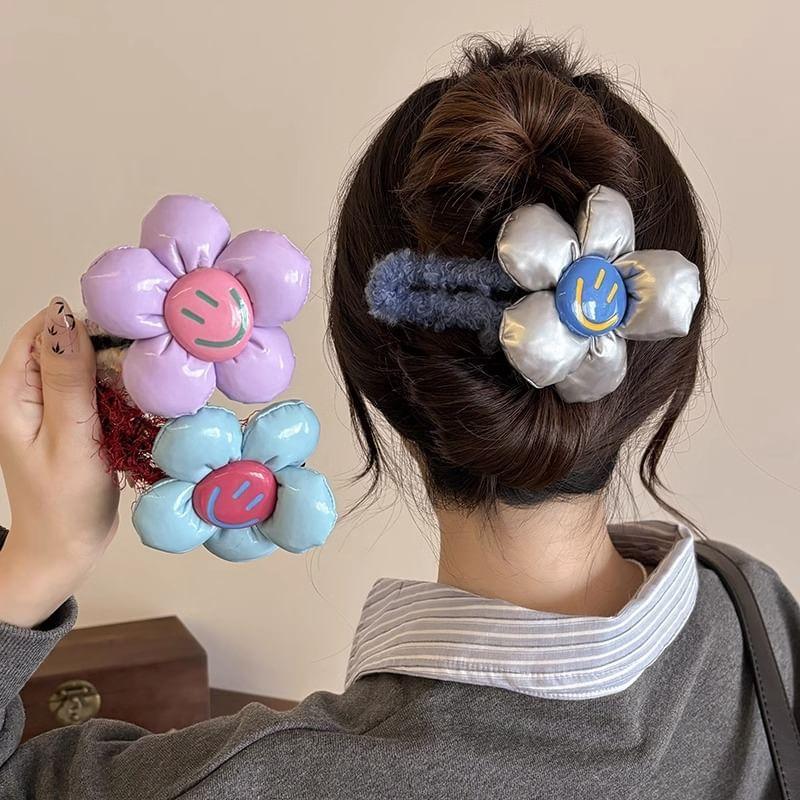 Smiley Floral Padded Yarn Hair Clip Product Image