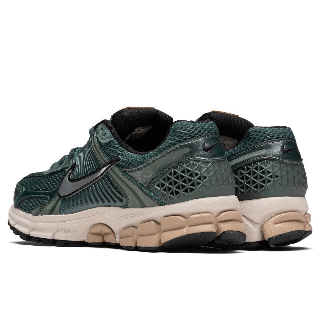 Women's Zoom Vomero 5 - Vintage Green/Chrome/Light Orewood Brown/Hemp Female Product Image