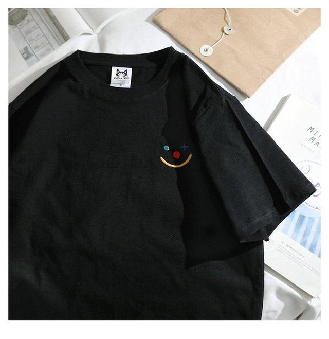 Short-Sleeve Smiley Face Embroidered T-Shirt Product Image