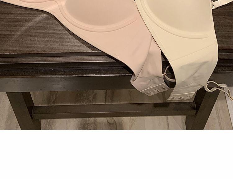 Plain Seamless Wireless Bra Product Image