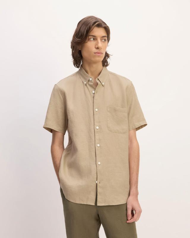 The Classic Short-Sleeve Shirt in Linen Product Image