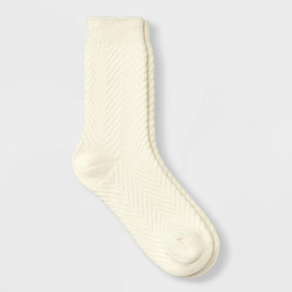 Womens Chevron Super Soft Crew Boot Socks - Universal Thread 4-10 Product Image