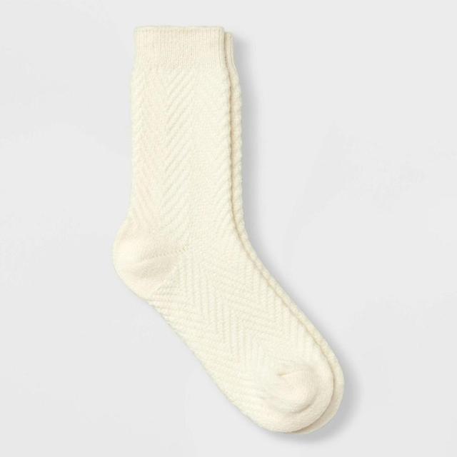 Womens Chevron Textured Supersoft Crew Boot Socks - Universal Thread 4-10 Product Image