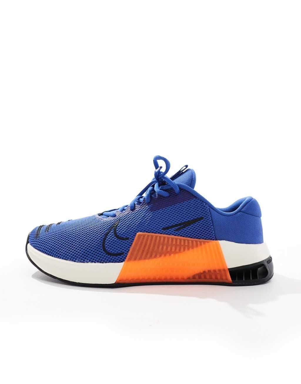 Nike Training Metcon 9 sneakers in blue Product Image