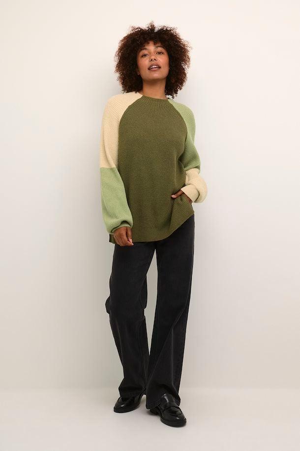 CUolivia Pullover Product Image