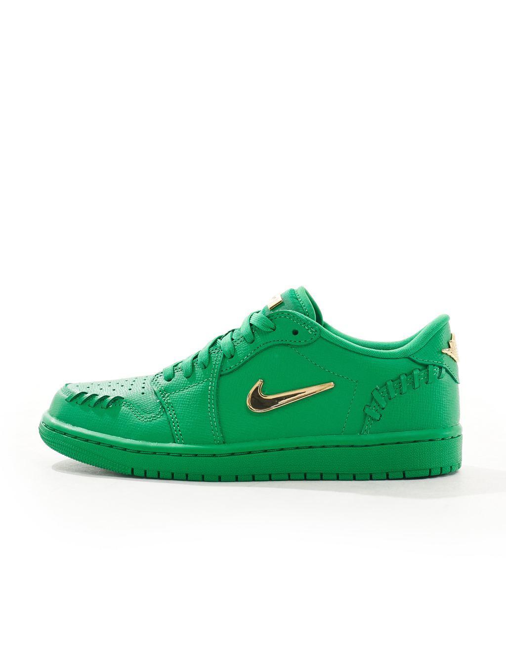 Nike Air Jordan Method make low sneakers in green  Product Image