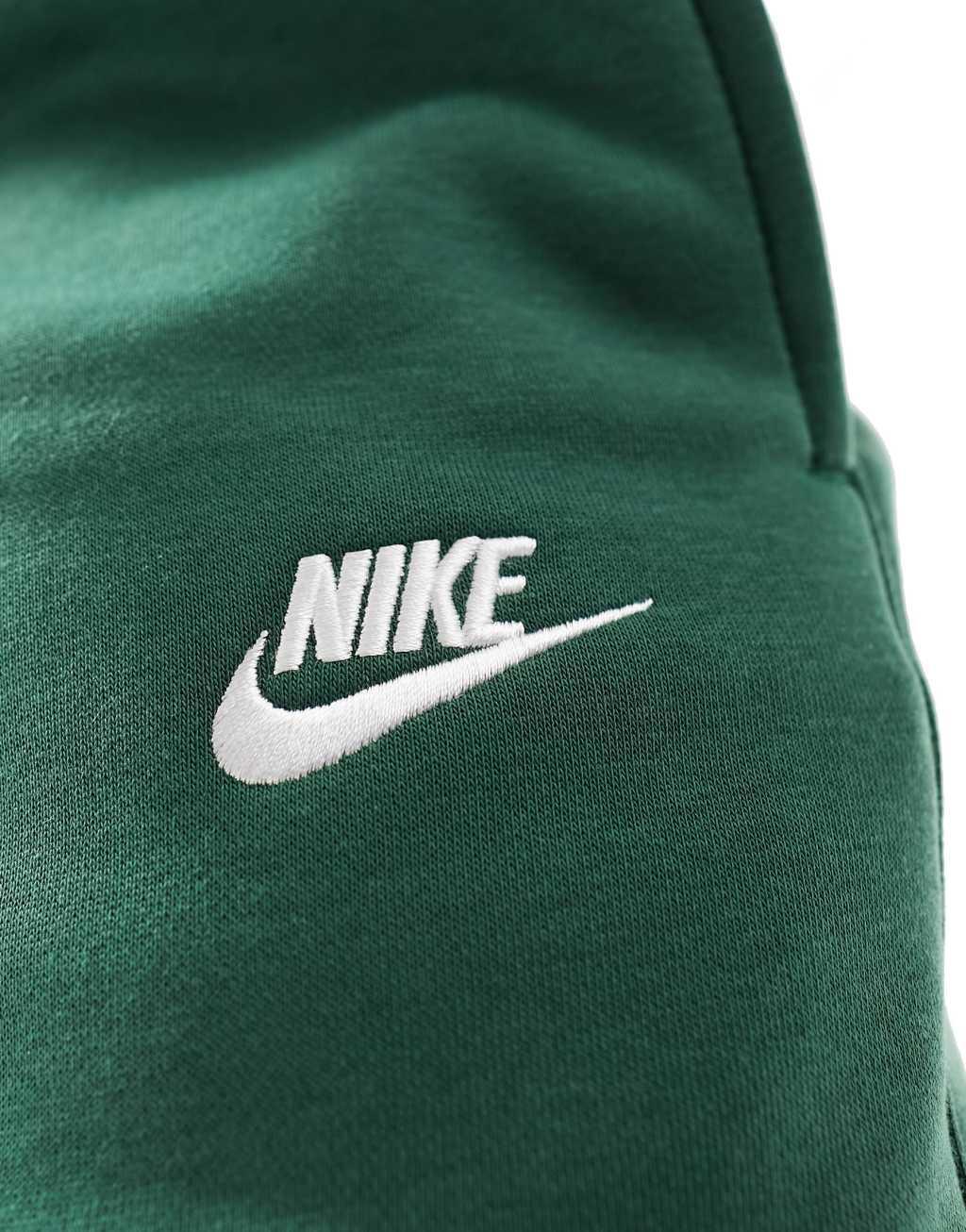 Nike Club fleece sweatpants in deep green  Product Image